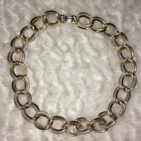 Vintage Signed Napier Necklace Gold. - Picture 4 of 8